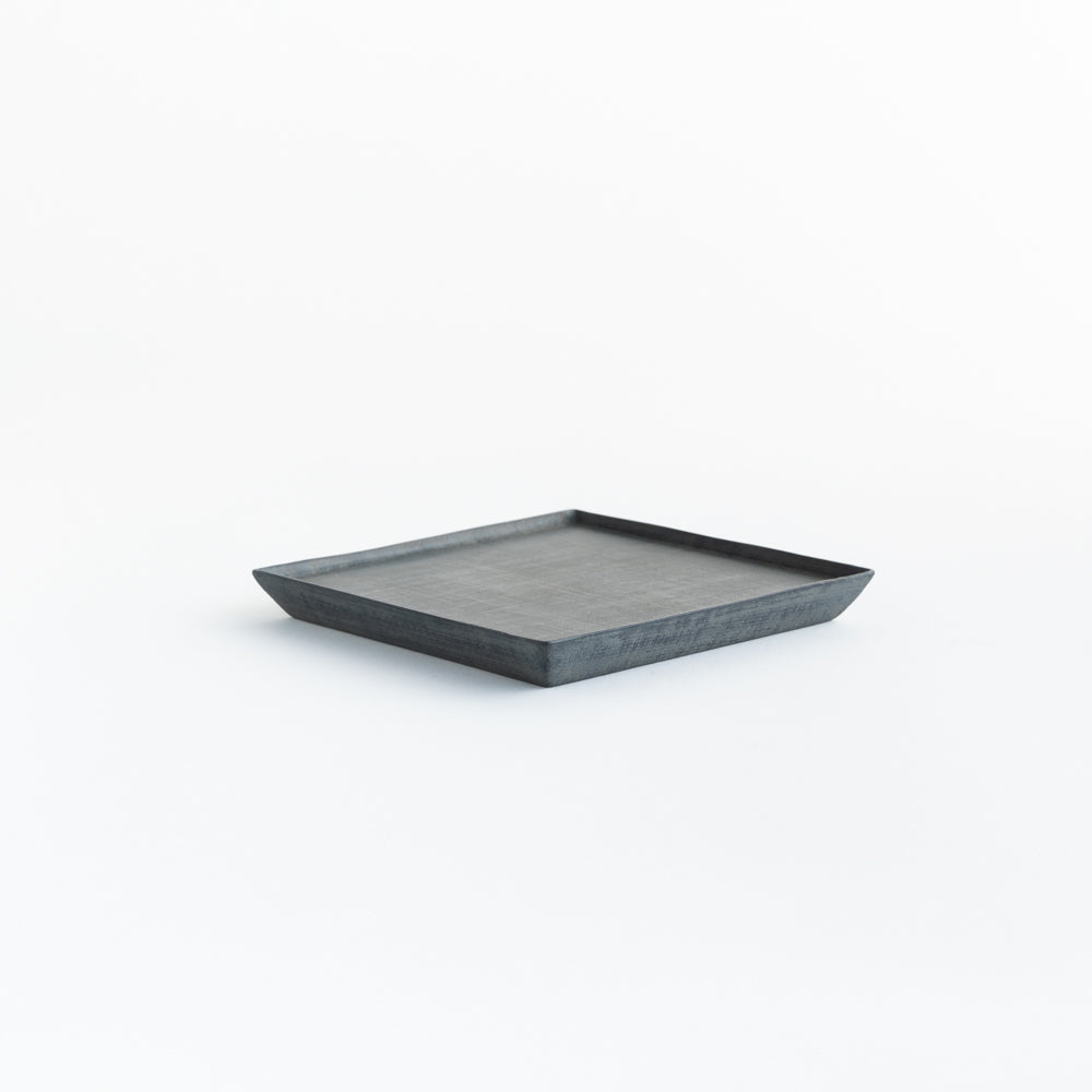 Yuma Fukuzaki square plate large black