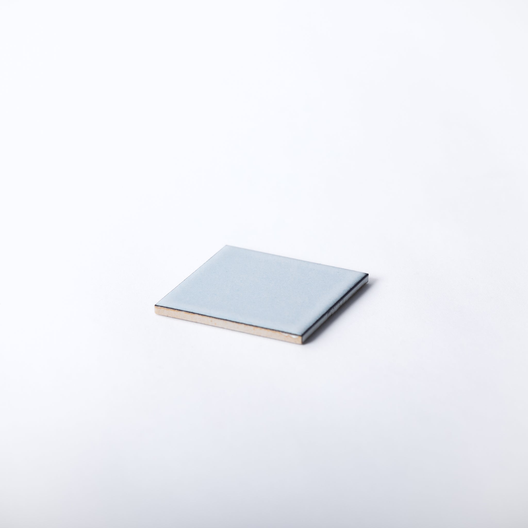 Square Small Thin Tile｜TILE KIOSK