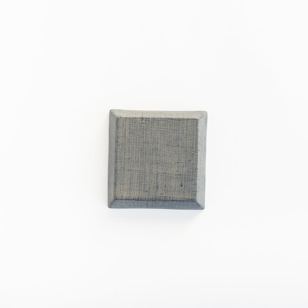 Yuma Fukuzaki square plate small grey