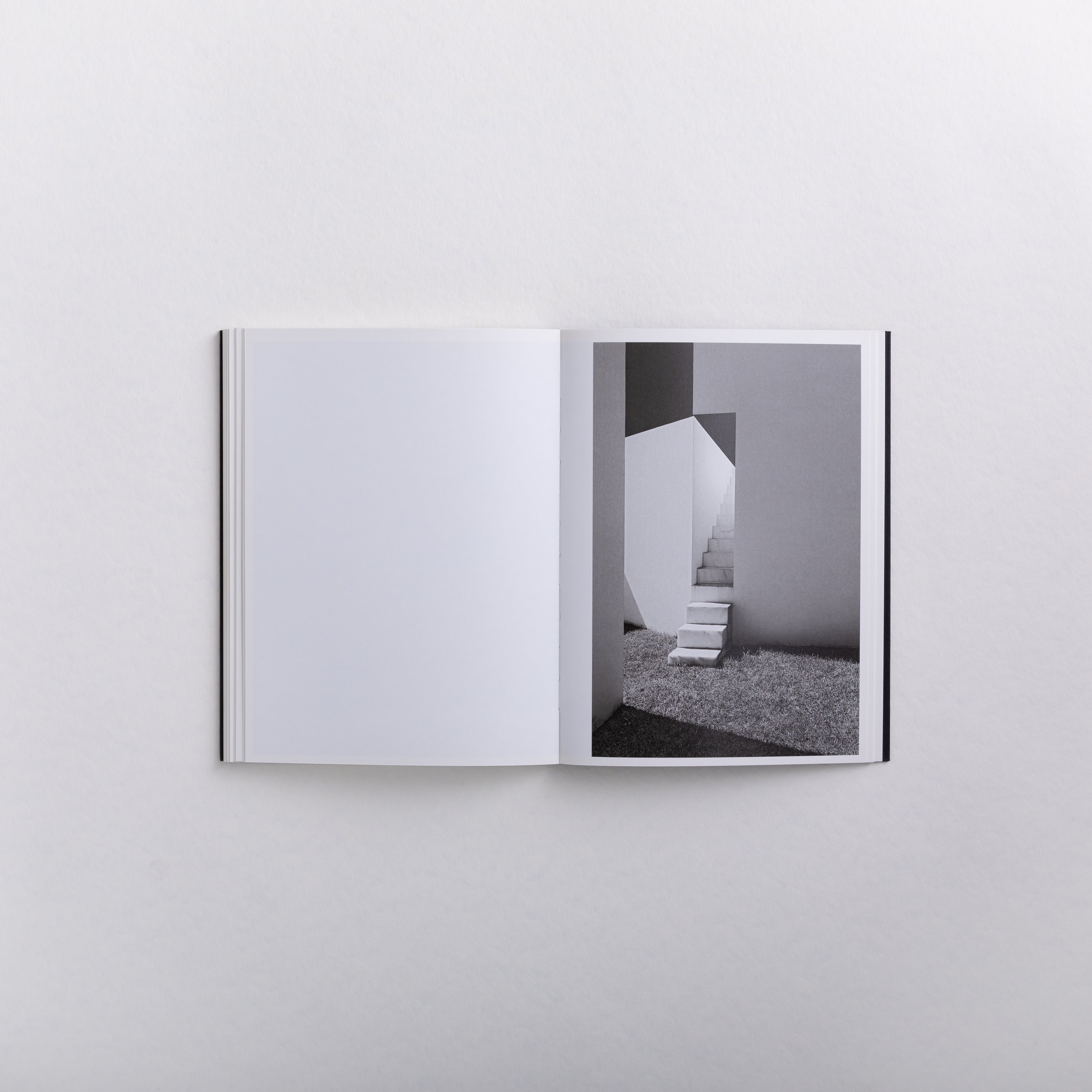 Aires Mateus｜Juan Rodríguez – MON Online Store