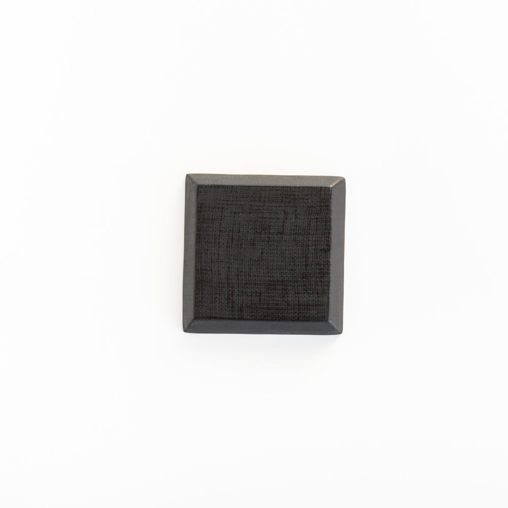 Yuma Fukuzaki square plate small black