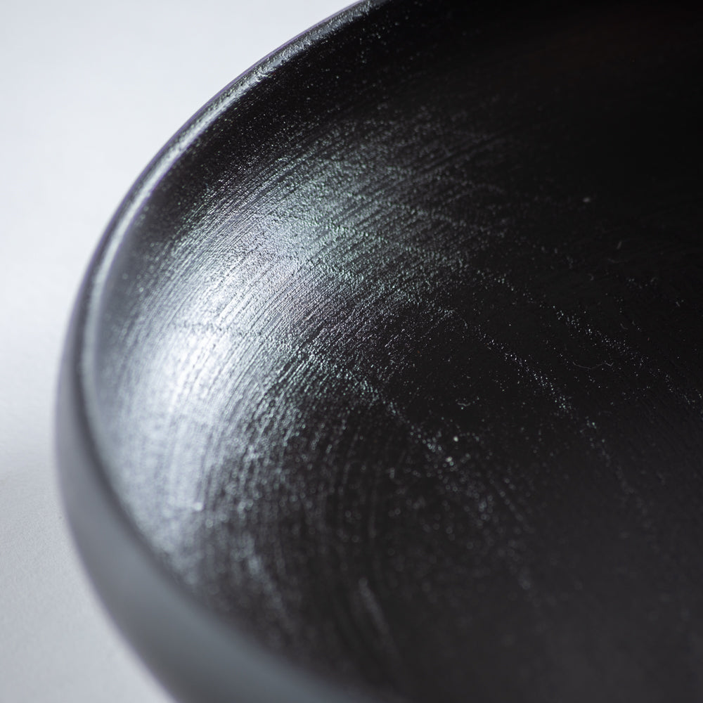 Round Small Bowl Shallow Black｜Yuma Fukuzaki