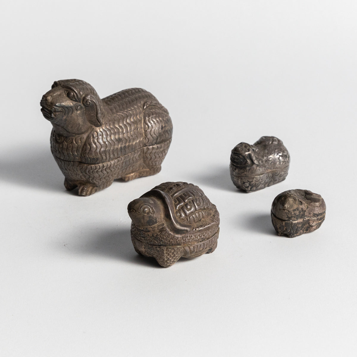 時代物　伝統工芸　亀　置物　整珉作　金属置物　骨董品　置物 時代物 伝統工芸 亀 置物 整珉作 金属置物 骨董品 置物